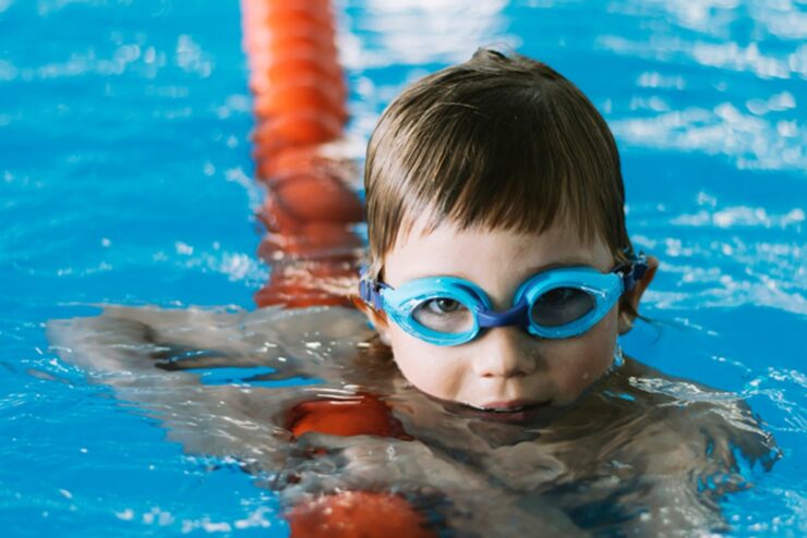 Clever Tips to Teach Your Kids How to Swim - Honestly Fit